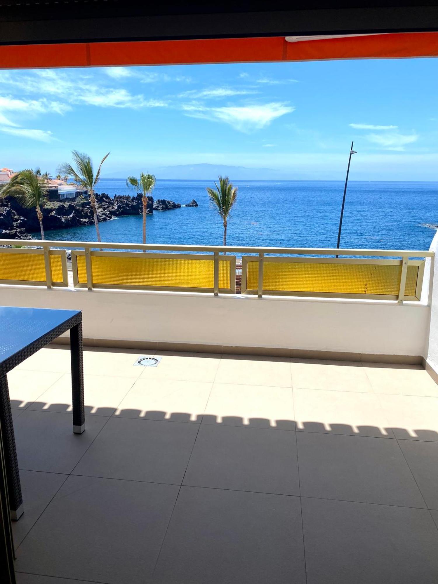 Front Line Tenerife Puerto de Santiago (Tenerife)